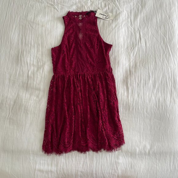 NWT Trixxi Lace Halter Dress (sz XL) - Picture 2 of 6